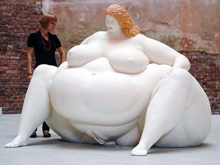 Коста-Рика: Статуя толстой женщины в Сан-Хосе